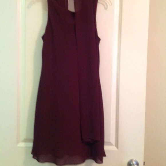 BURGANDY JUNIOR'S CHIFFON DRESS W/MATCHING SCARF - Picture 2 of 2